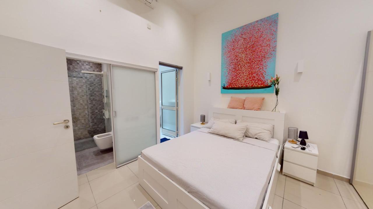 Spacious 3 Bedroom Maisonette Sliema Buitenkant foto