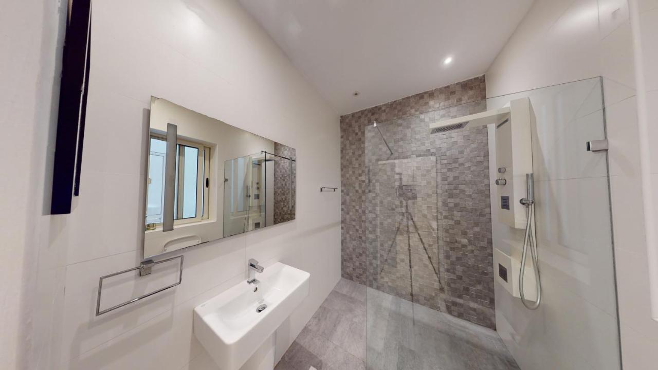 Spacious 3 Bedroom Maisonette Sliema Buitenkant foto